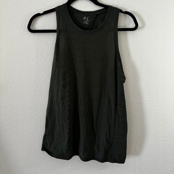 Gap Fit Deep Green Tank - Size M - Picture 1 of 2
